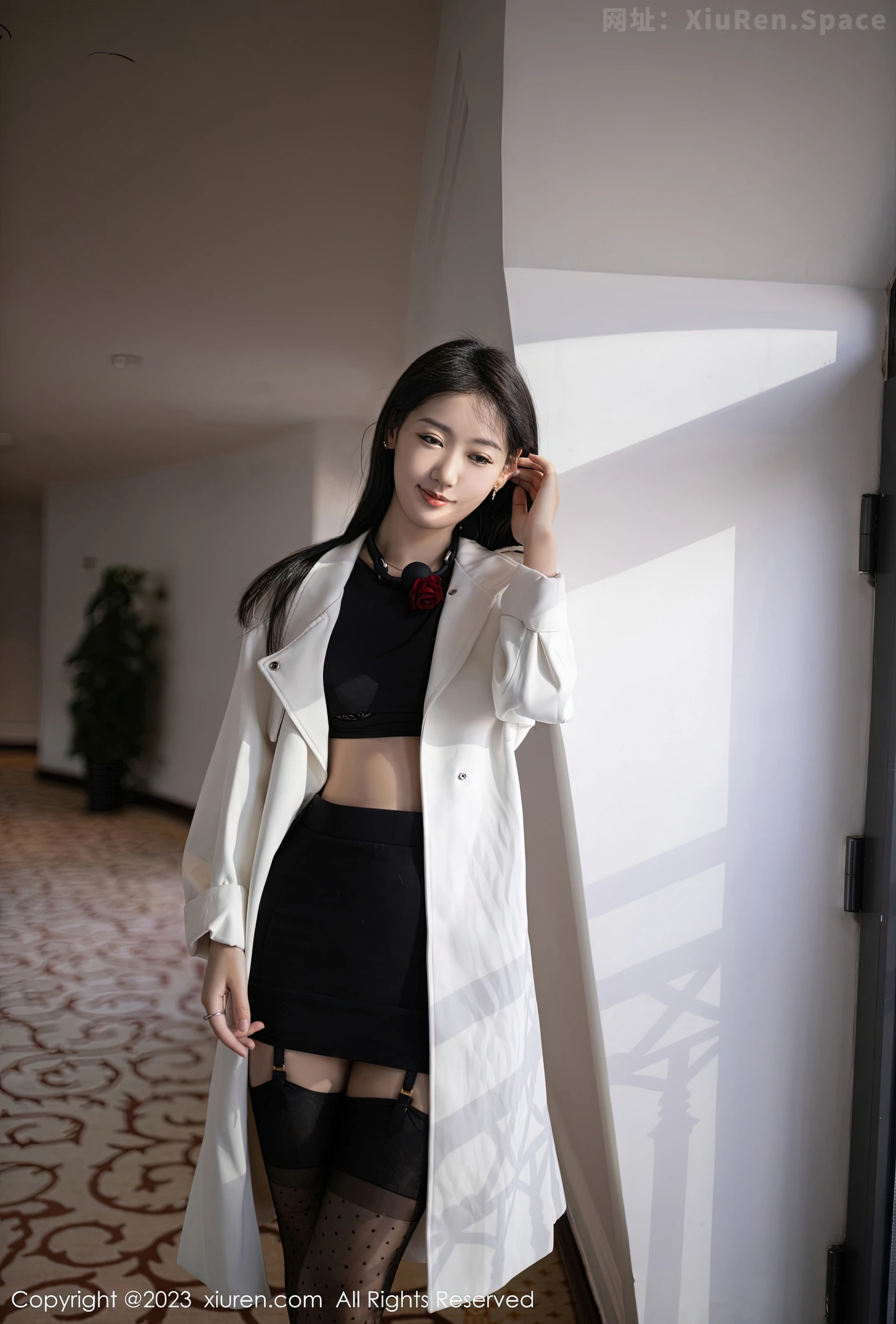 图片[2]-[Xiuren秀人网]2022.12.30 VOL.6067 养乐多DoDo 白色透视衬衫加蓝色运动内衣性感私房写真集-秀人网官方网站